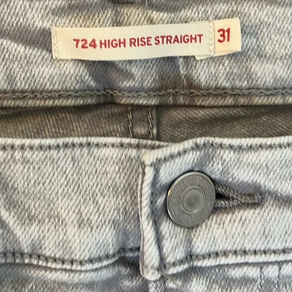 Levi’s 724 high rise Jeans - Picture 3 of 5